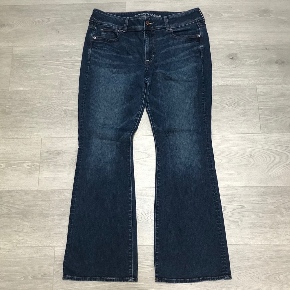 American Eagle Super Stretch Kick Boot Jeans 16